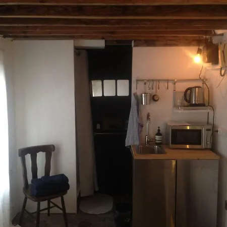 Apartment Romantique Et Boheme Paris